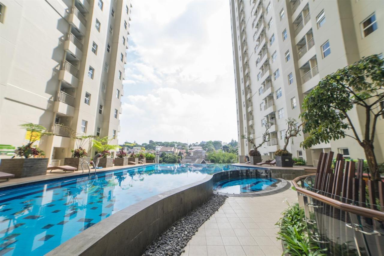 Private & Bright 2br At Parahyangan Near Nara Park By Travelio Apartemen
