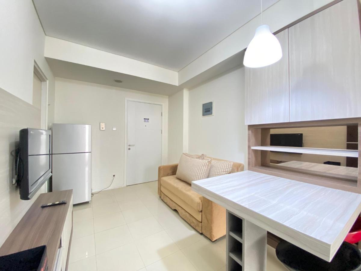Private & Bright 2br At Parahyangan Near Nara Park By Travelio Apartemen *